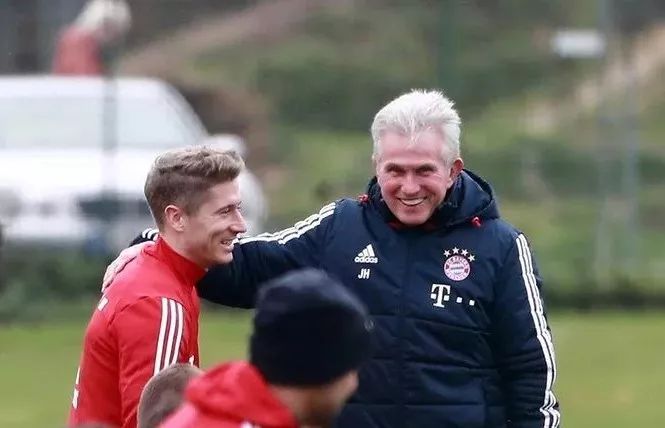 的一脚劲射 的一脚劲射