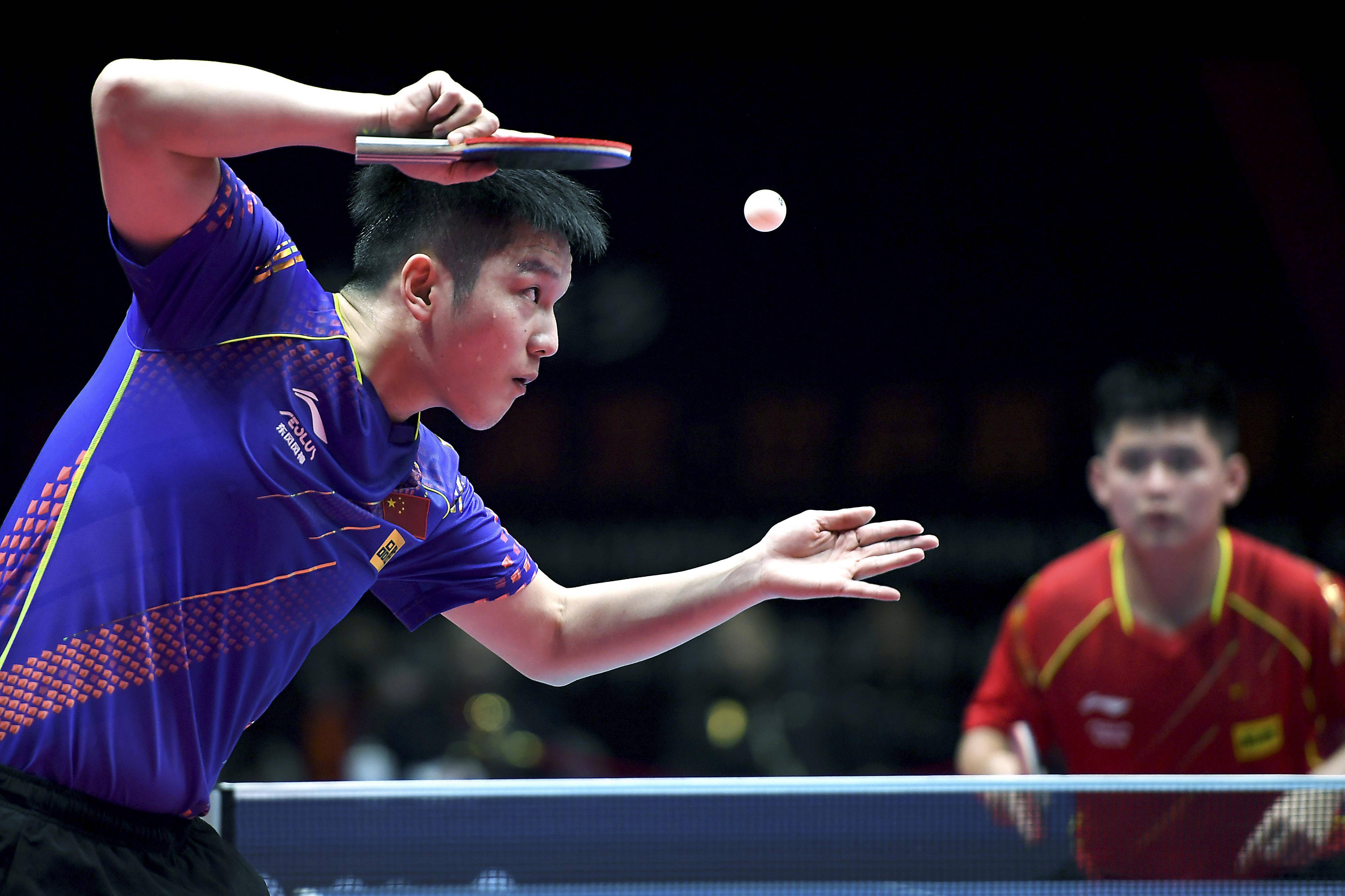 相信她完全 相信她完全