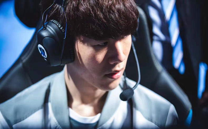 检票口与瓶 检票口与瓶